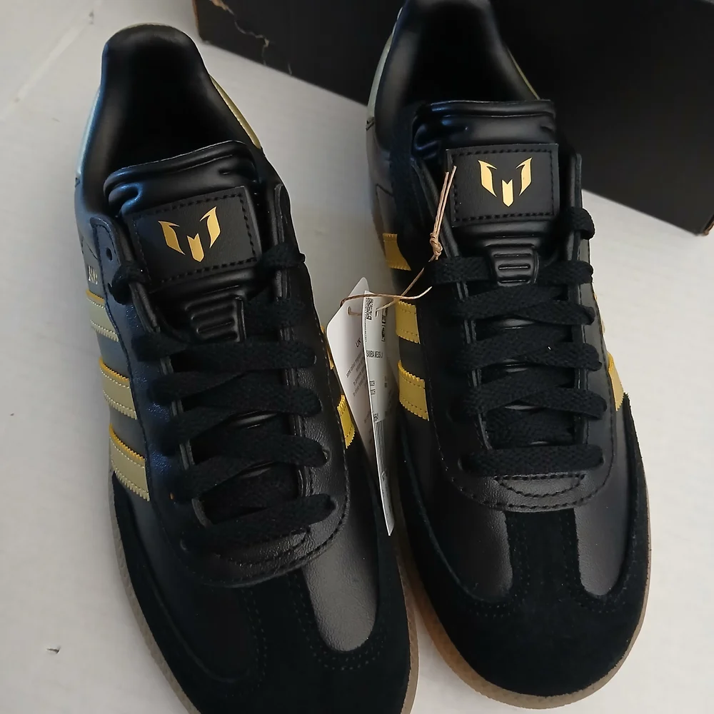 Adidas Samba Black and Gold Sneakers Size 6 New $110 - Picture 4 of 12